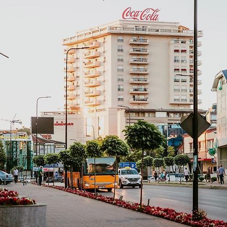 Downtown Apartments Pristina Buitenkant foto